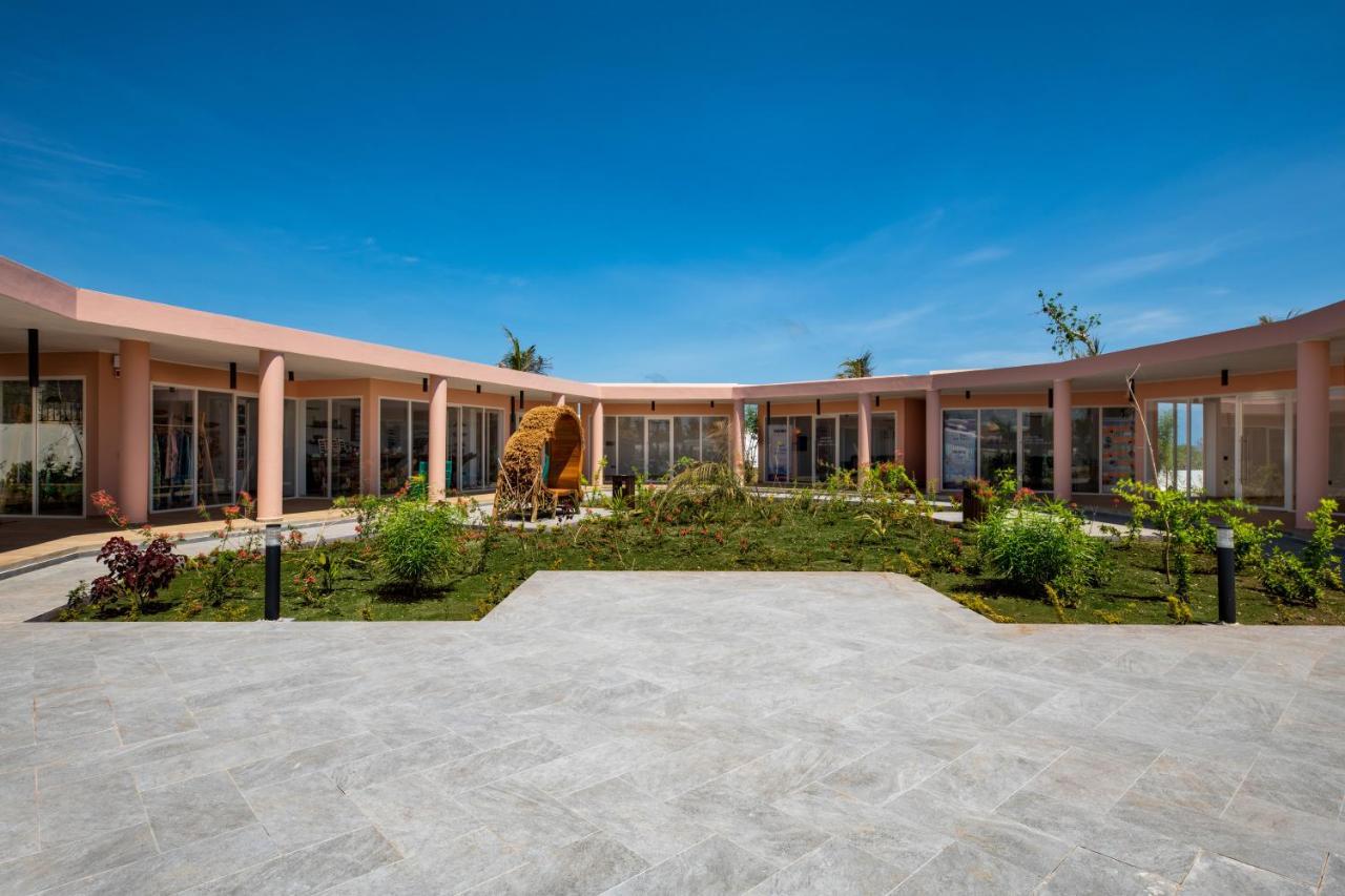 ホテル The Mora Zanzibar マテムウェ エクステリア 写真 The new building of the National Museum of the Republic of the Congo