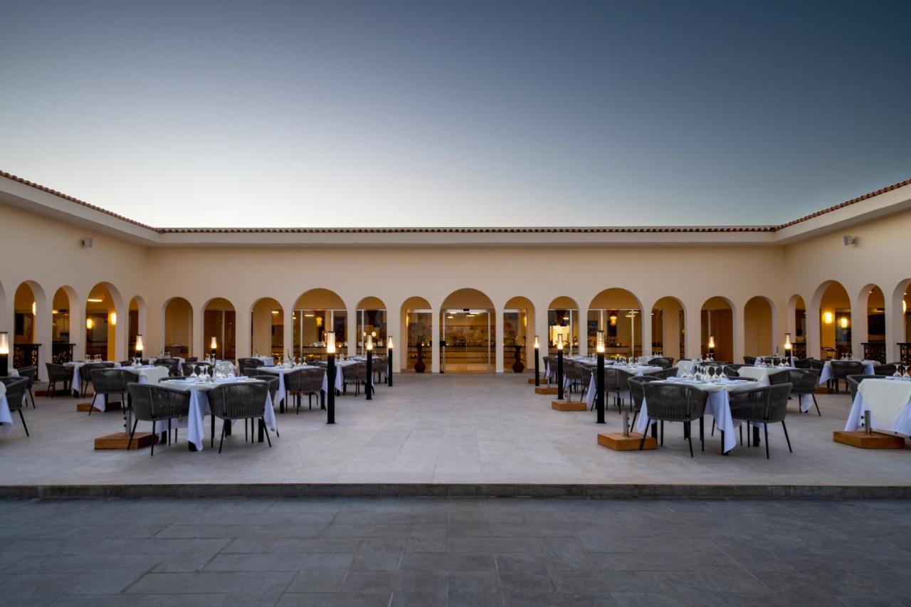 ホテル The Mora Zanzibar マテムウェ エクステリア 写真 The restaurant at the hotel