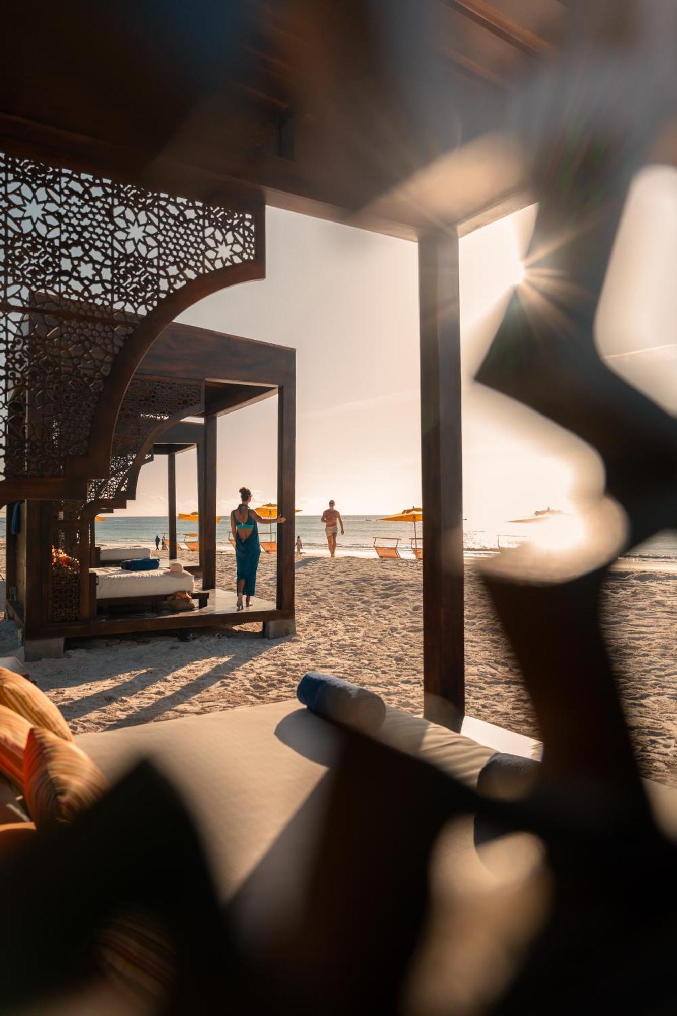 ホテル The Mora Zanzibar マテムウェ エクステリア 写真 Beach at the resort